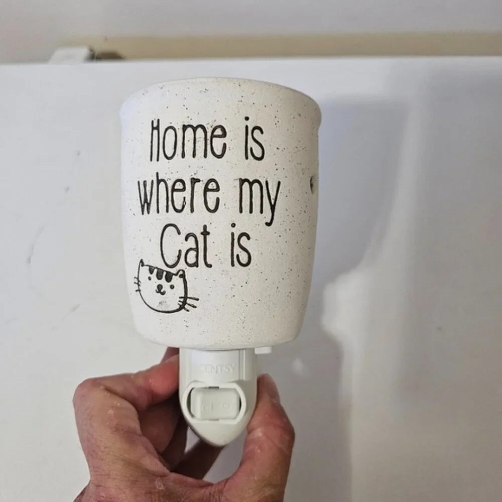 Scentsy Mini Warmer Plug In Home Is Where My Cat Is - Picture 4 of 6